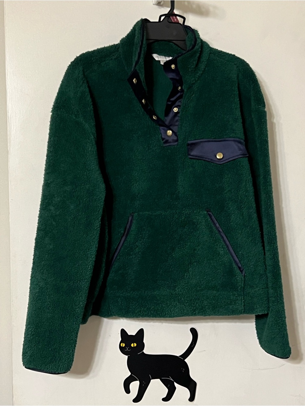 crown & ivy Dark Green Plush Snap-Detail Pullover